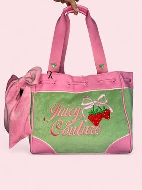 🆕 Juicy Couture Daydreamer Retro Green Strawberry Towel Terry Tote Pink Handles